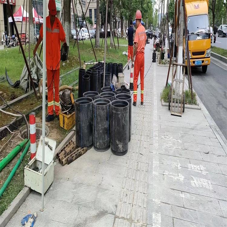 新巴尔虎右管道短管置换修复